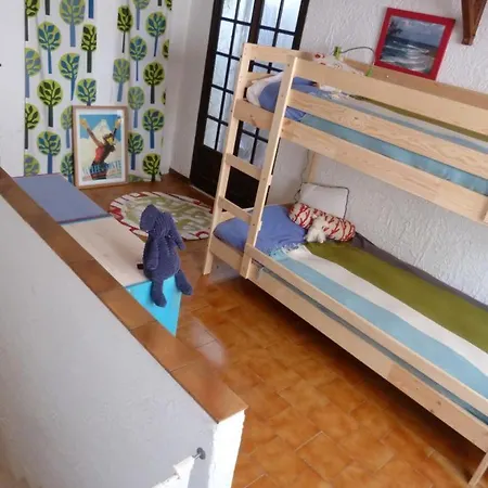 Sleeps 6 Wifi *